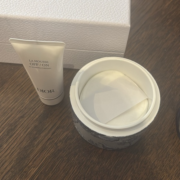 Dior Gift Set - Picture 6 of 7